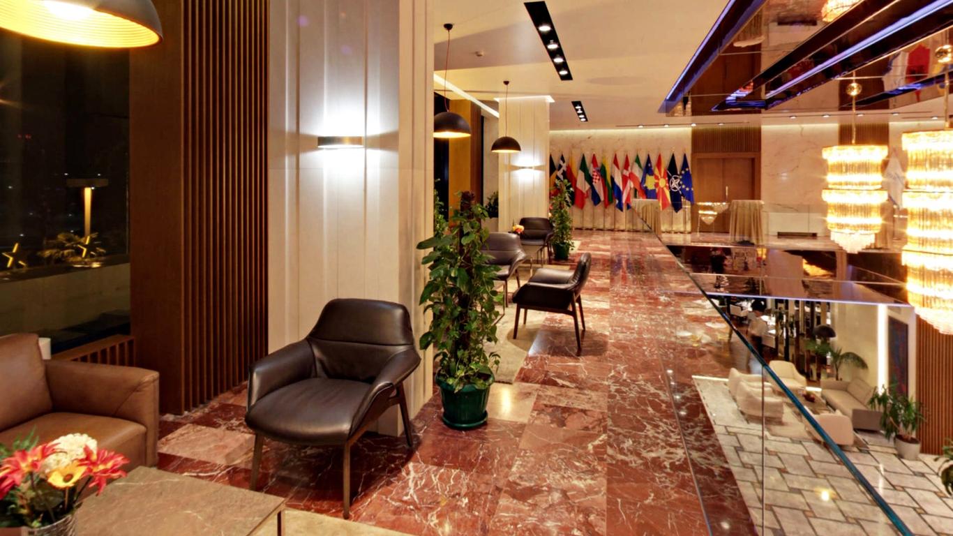 티라나 인터내셔널 호텔 & 컨퍼런스 센터