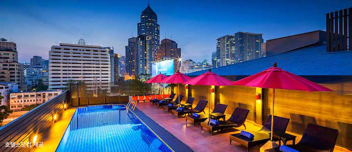 Hotel Solo Sukhumvit 2 Rooftop Pool