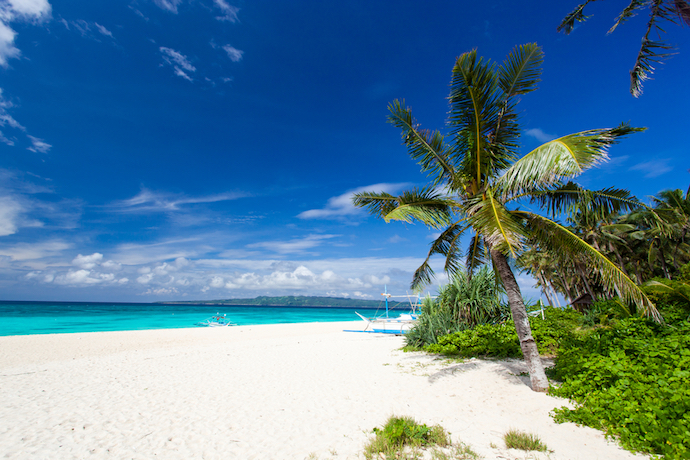 Puka Shell beach