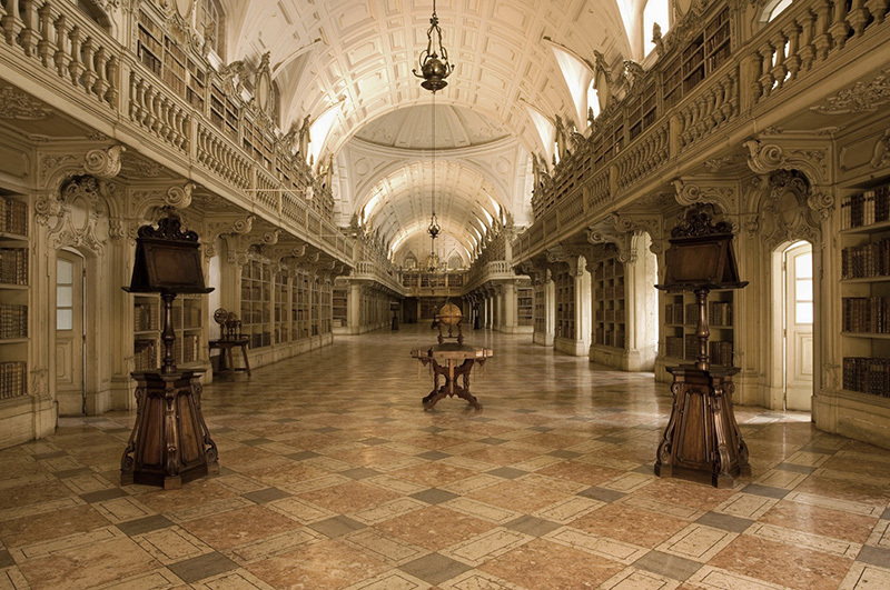 아름다운 도서관 - 포르투갈 마프라 왕궁 도서관