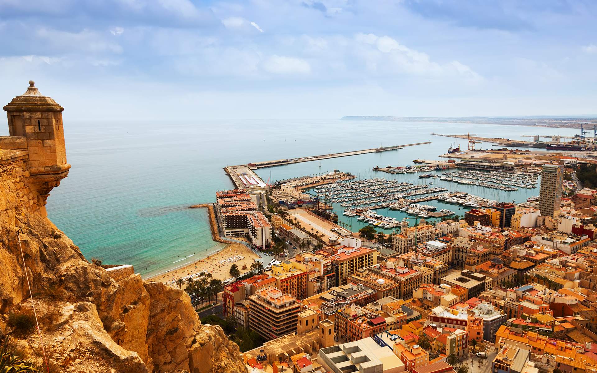 alicante-with-docked-yachts-from-castle-spain