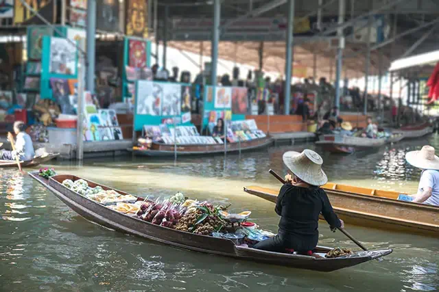 Floating market in Bangkok