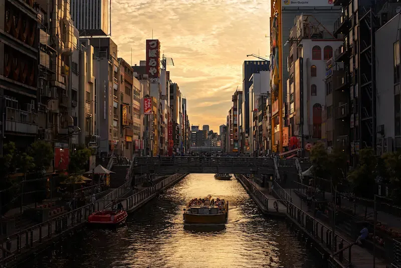 오사카 신사이바시 노을 풍경