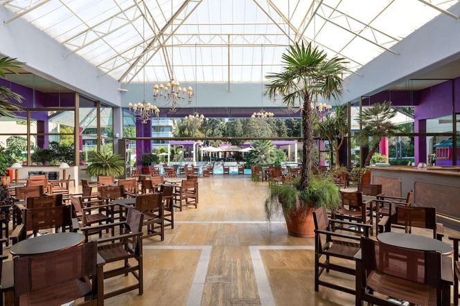 디오니소스 호텔