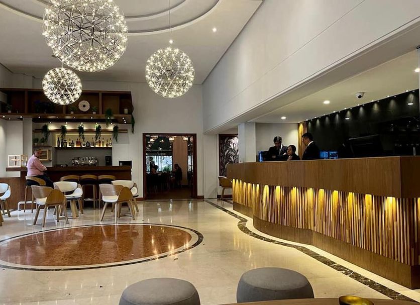 프론트 데스크 사진