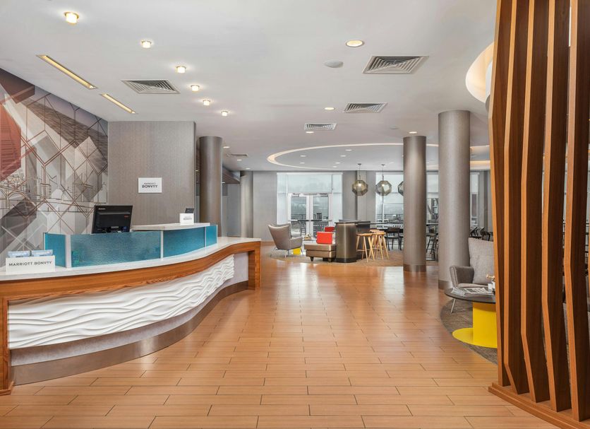 프론트 데스크 사진