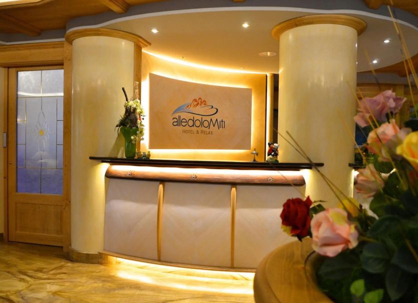 프론트 데스크 사진