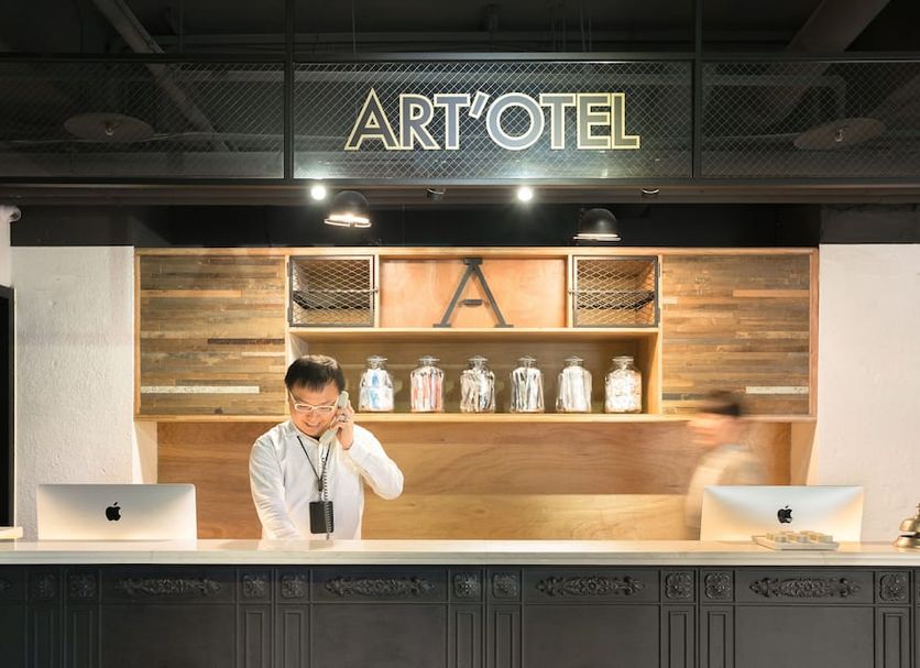 프론트 데스크 사진