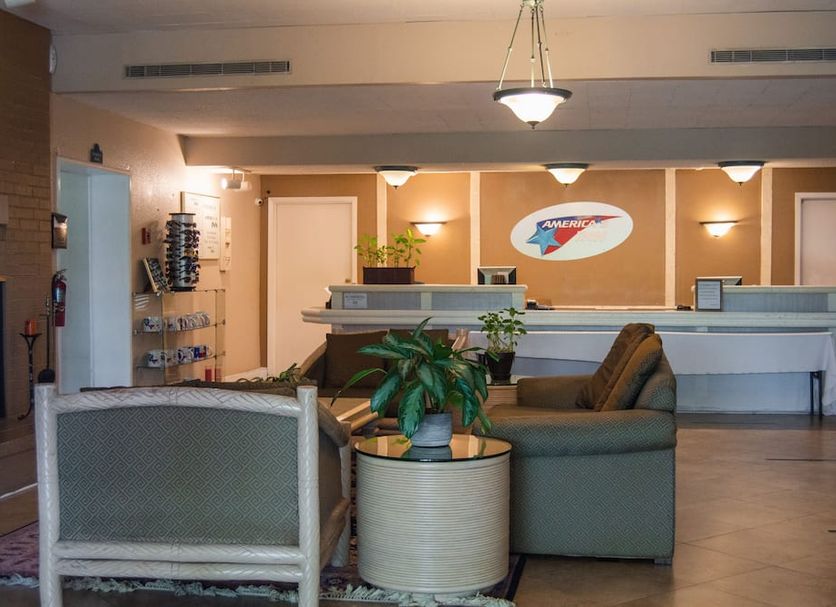 프론트 데스크 사진