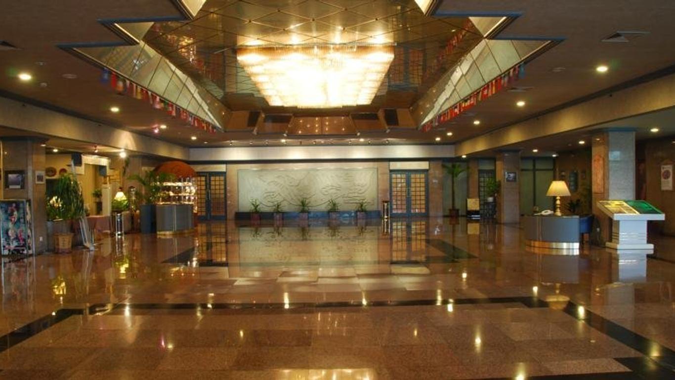 차론 인터내셔널 호텔