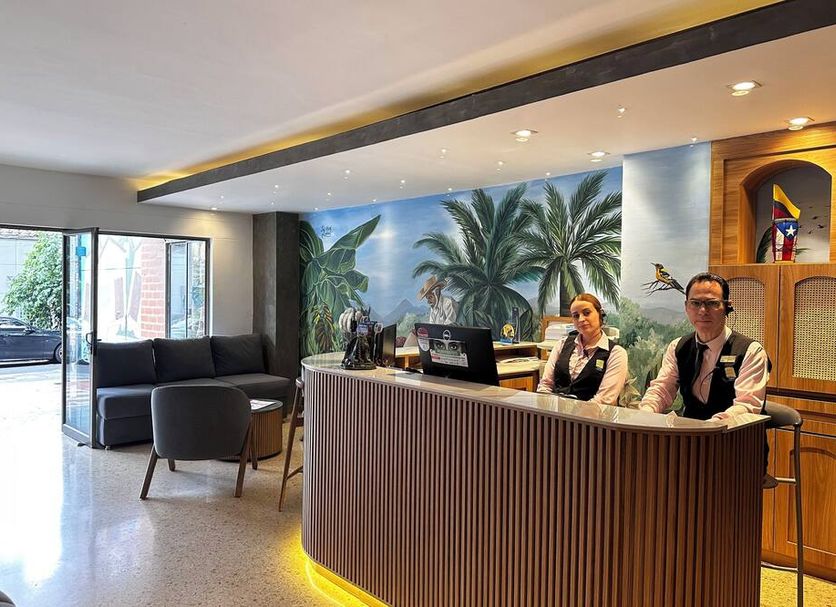 프론트 데스크 사진