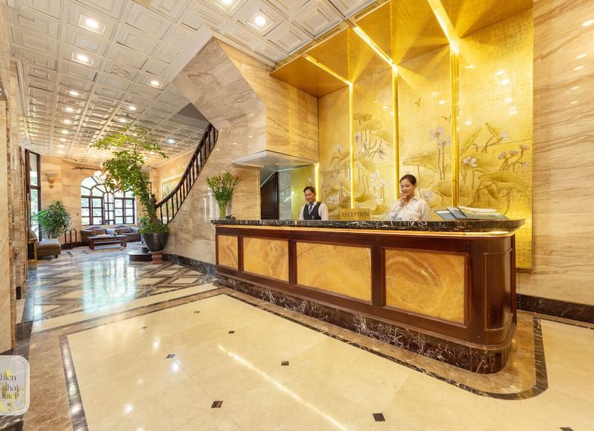 프론트 데스크 사진