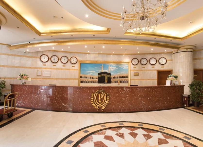 프론트 데스크 사진