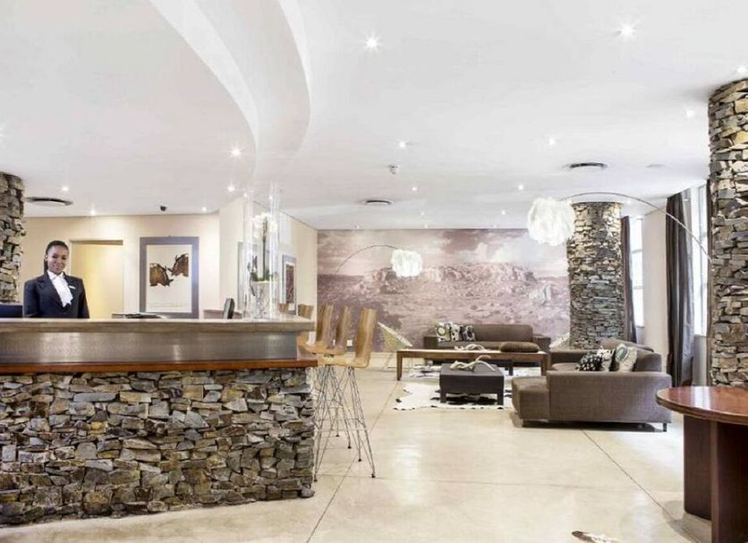 프론트 데스크 사진