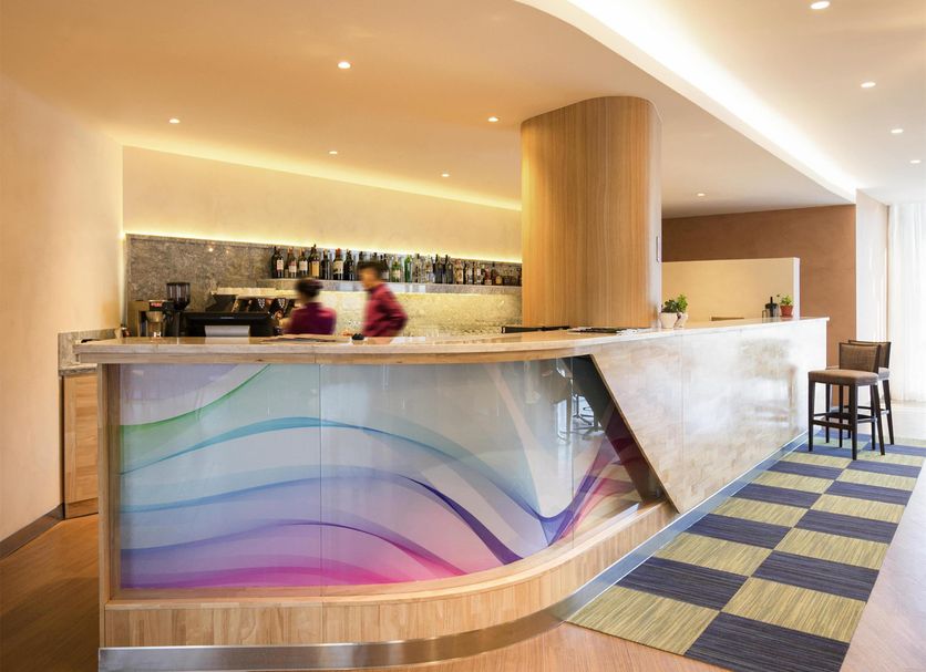 프론트 데스크 사진