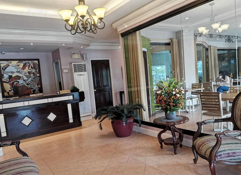 프론트 데스크 사진