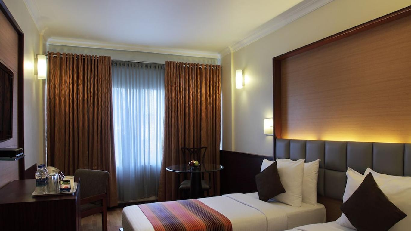 리젠시 호텔 산타크루즈 이스트 뭄바이, 뭄바이 | 2020 실시간 최저가 58,113원(1̶2̶8̶,̶6̶4̶9̶원̶)부터 - 카약 호텔  검색