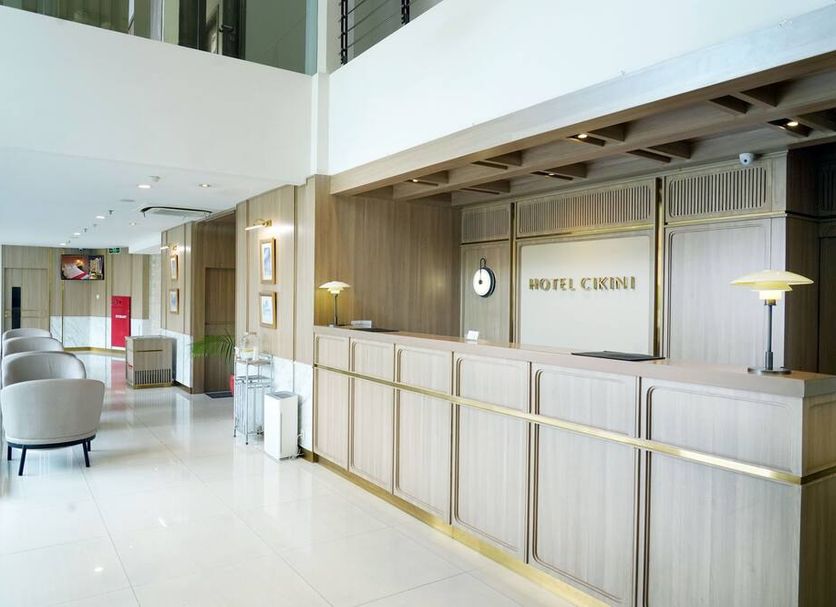 프론트 데스크 사진