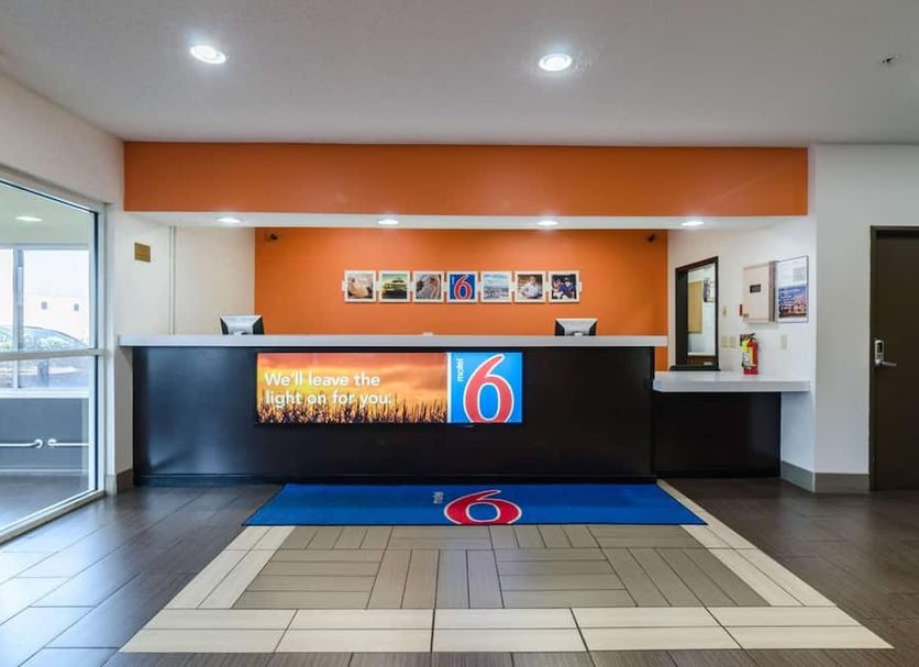 프론트 데스크 사진