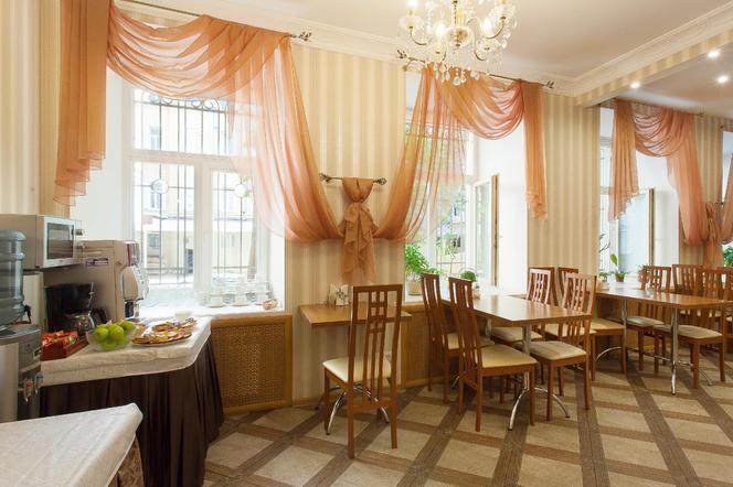 바이 허미티지 하우스