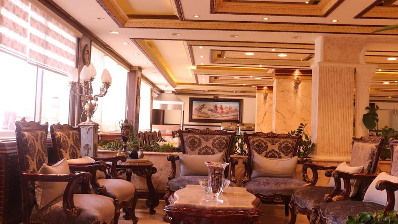 암라 팰리 인터내셔널 호텔