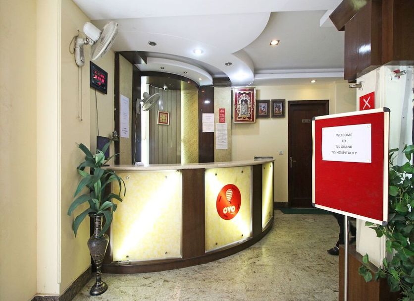 프론트 데스크 사진