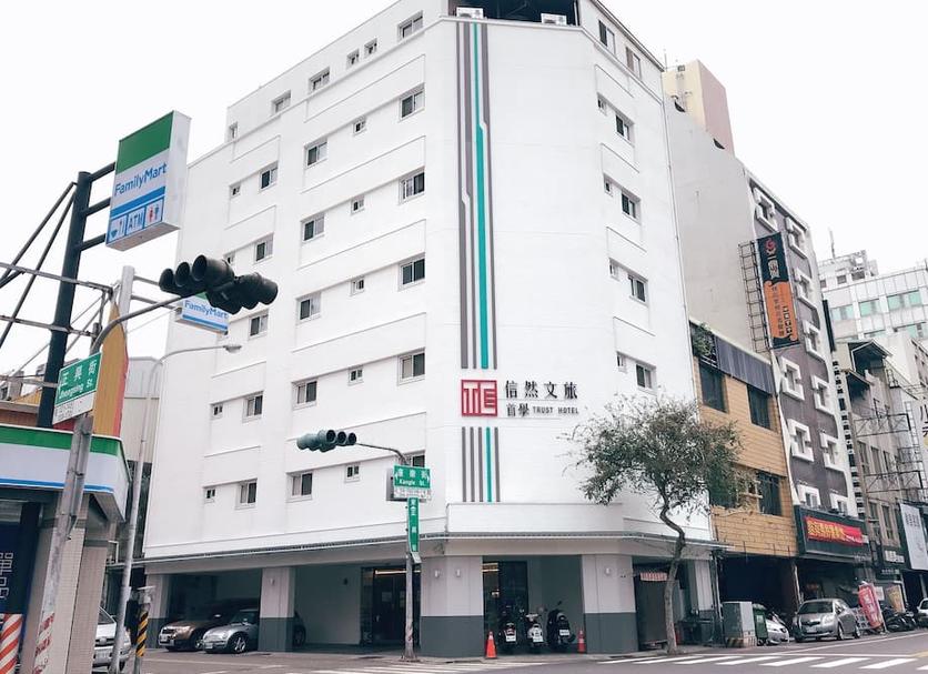 건물 사진