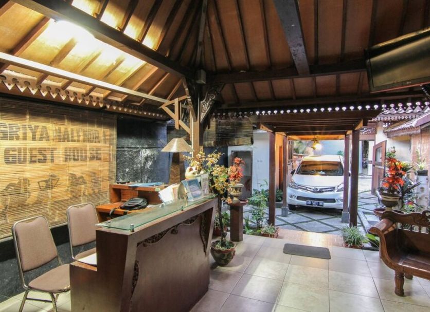 프론트 데스크 사진