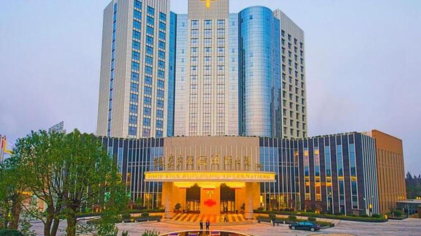 룽화 인터내셔널 호텔 창사