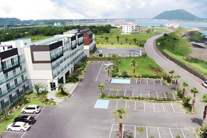 봄 그리고 가을 리조트