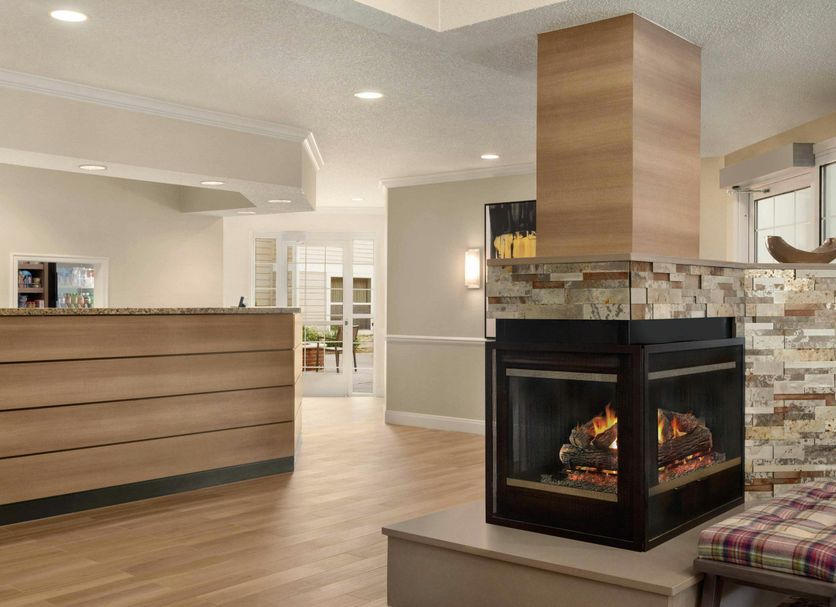 프론트 데스크 사진