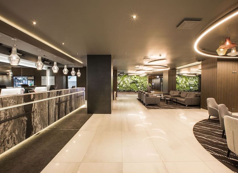 프론트 데스크 사진