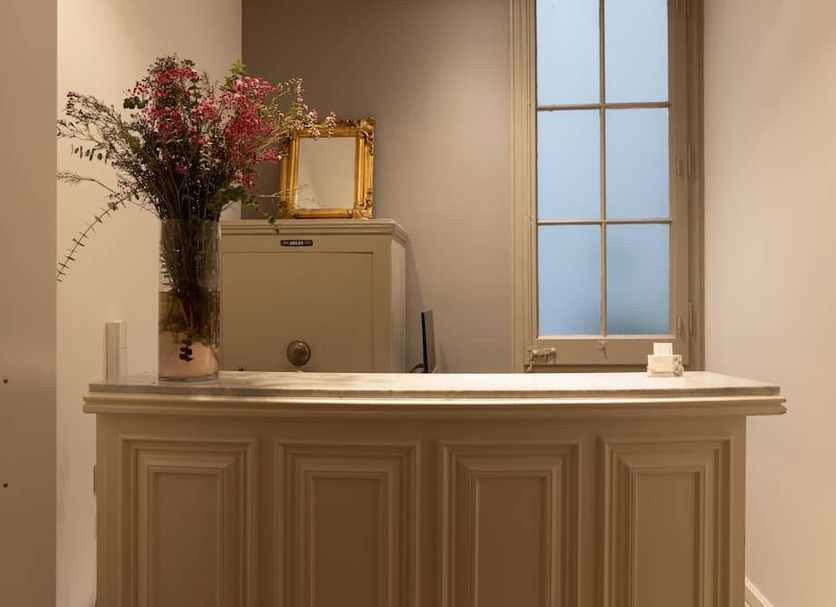 프론트 데스크 사진