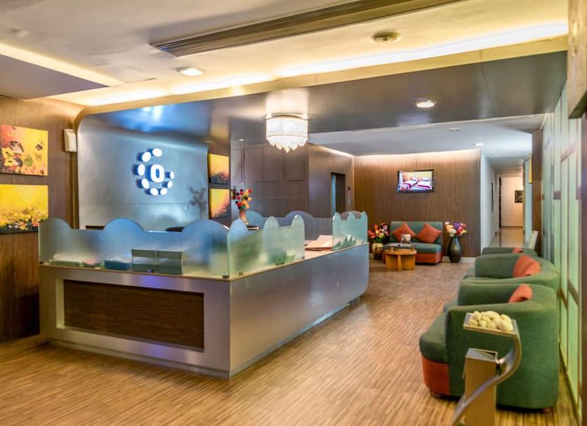 프론트 데스크 사진