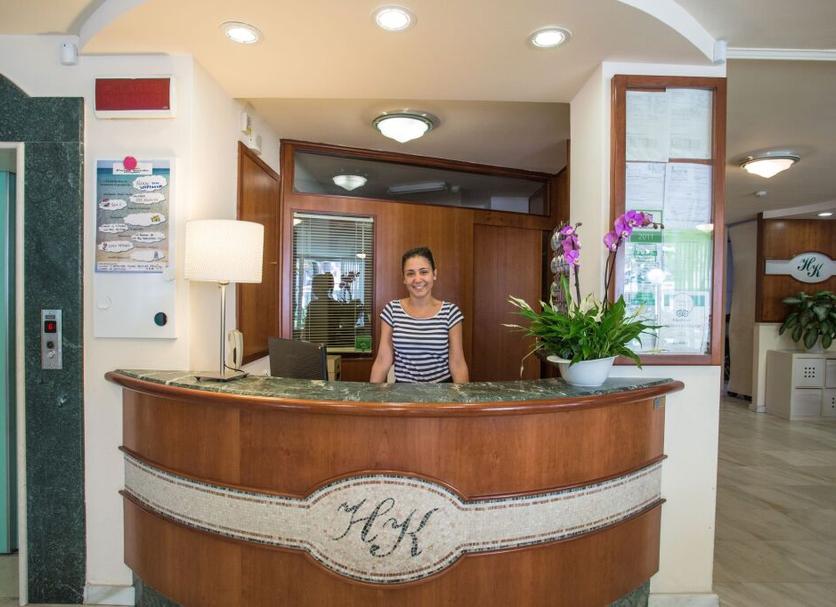 프론트 데스크 사진