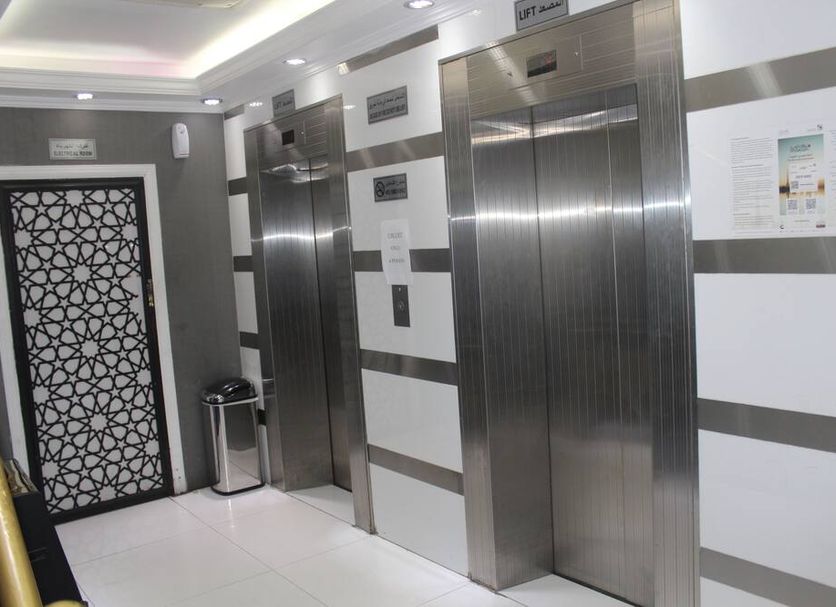 프론트 데스크 사진