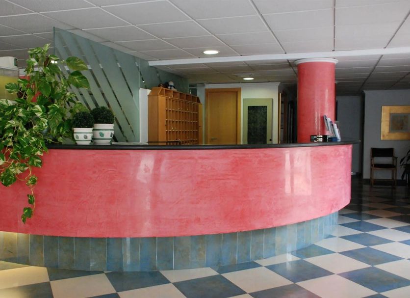 프론트 데스크 사진