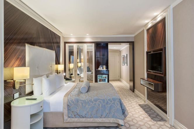 엘리트 월드 이스탄불 플로리아