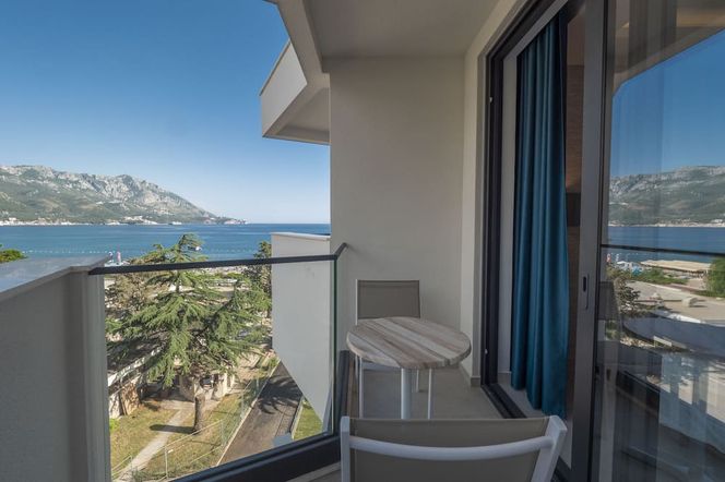 호텔 몬테네그로