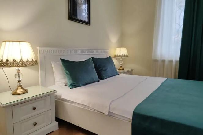 크라운 호텔 쿠타이시