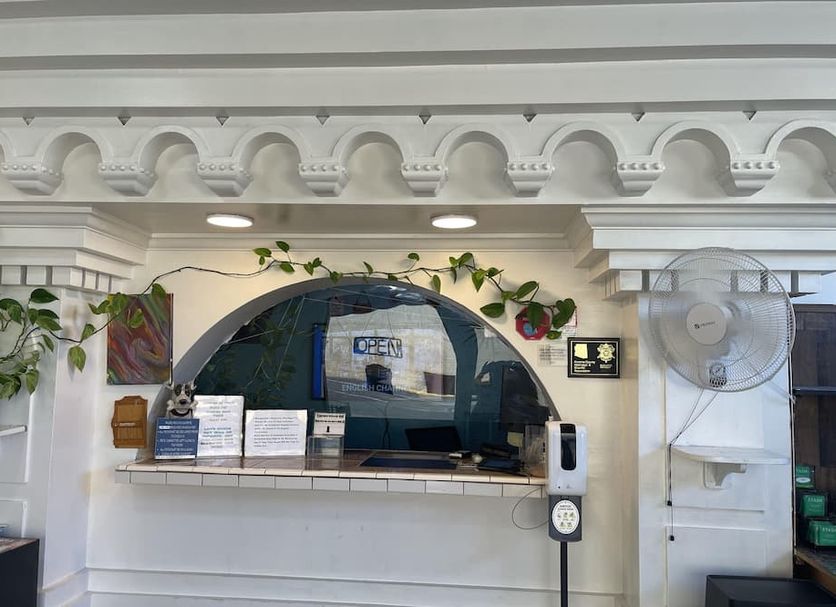 프론트 데스크 사진