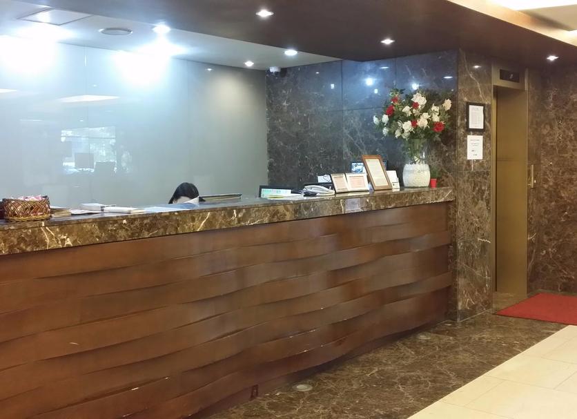 프론트 데스크 사진