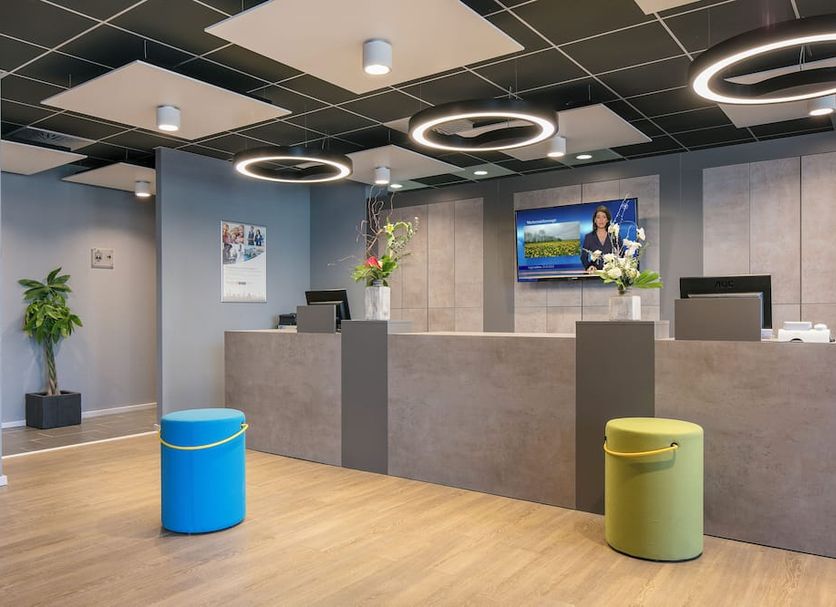 프론트 데스크 사진