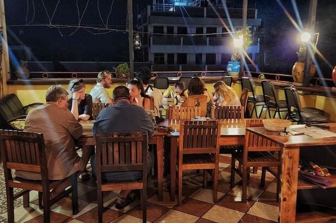 위 트래블 호스텔