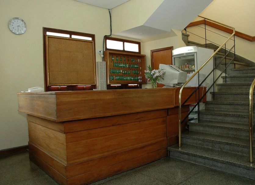 프론트 데스크 사진