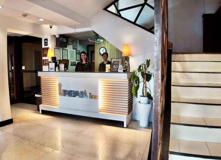 프론트 데스크 사진