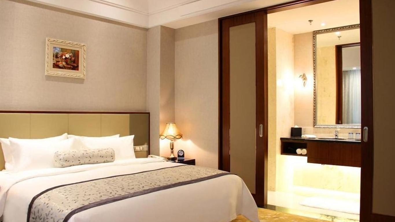 Gloria Grand Hotel Qingdao