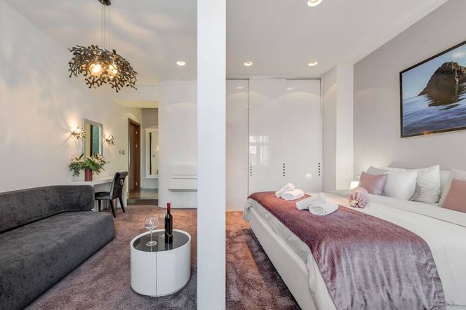 스타라이트 럭셔리 룸스