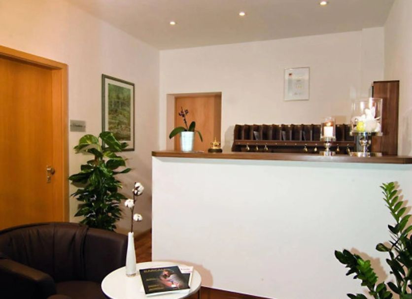 프론트 데스크 사진