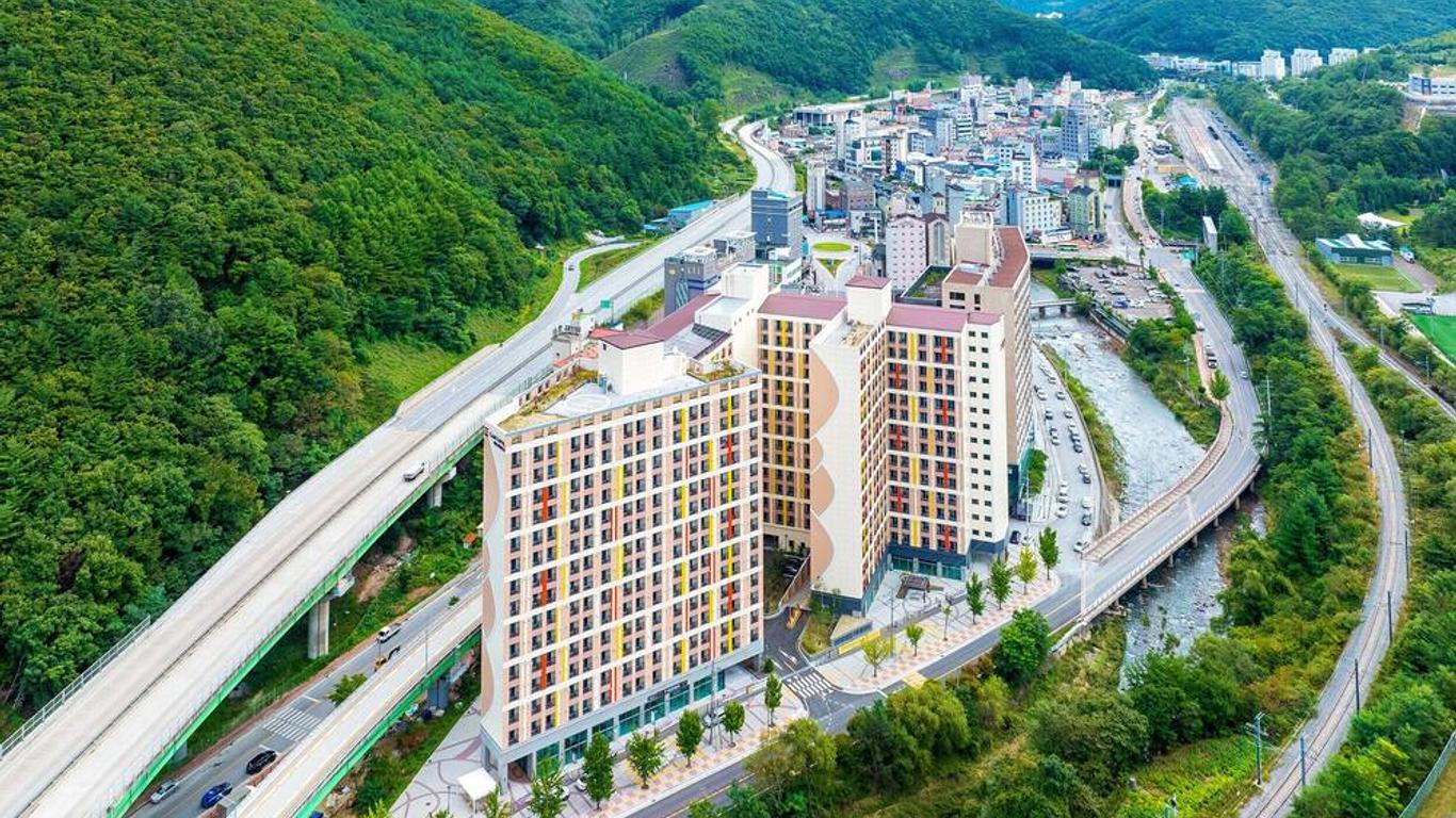 아리아리 호텔